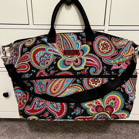 Vera Bradley Handbags - Vera Bradley Lighten Up Expandable Travel Tote in Parisian Paisley